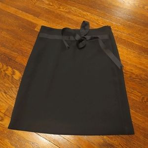 GUC solid black Star City skirt!